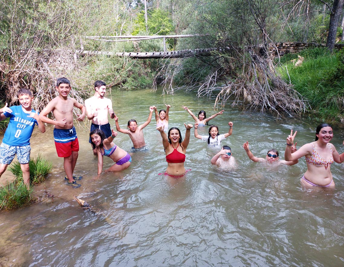 campamento de verano en la naturaleza